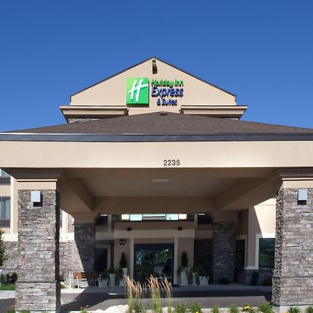 Holiday Inn Express & Suites Logan By Ihg Luaran gambar
