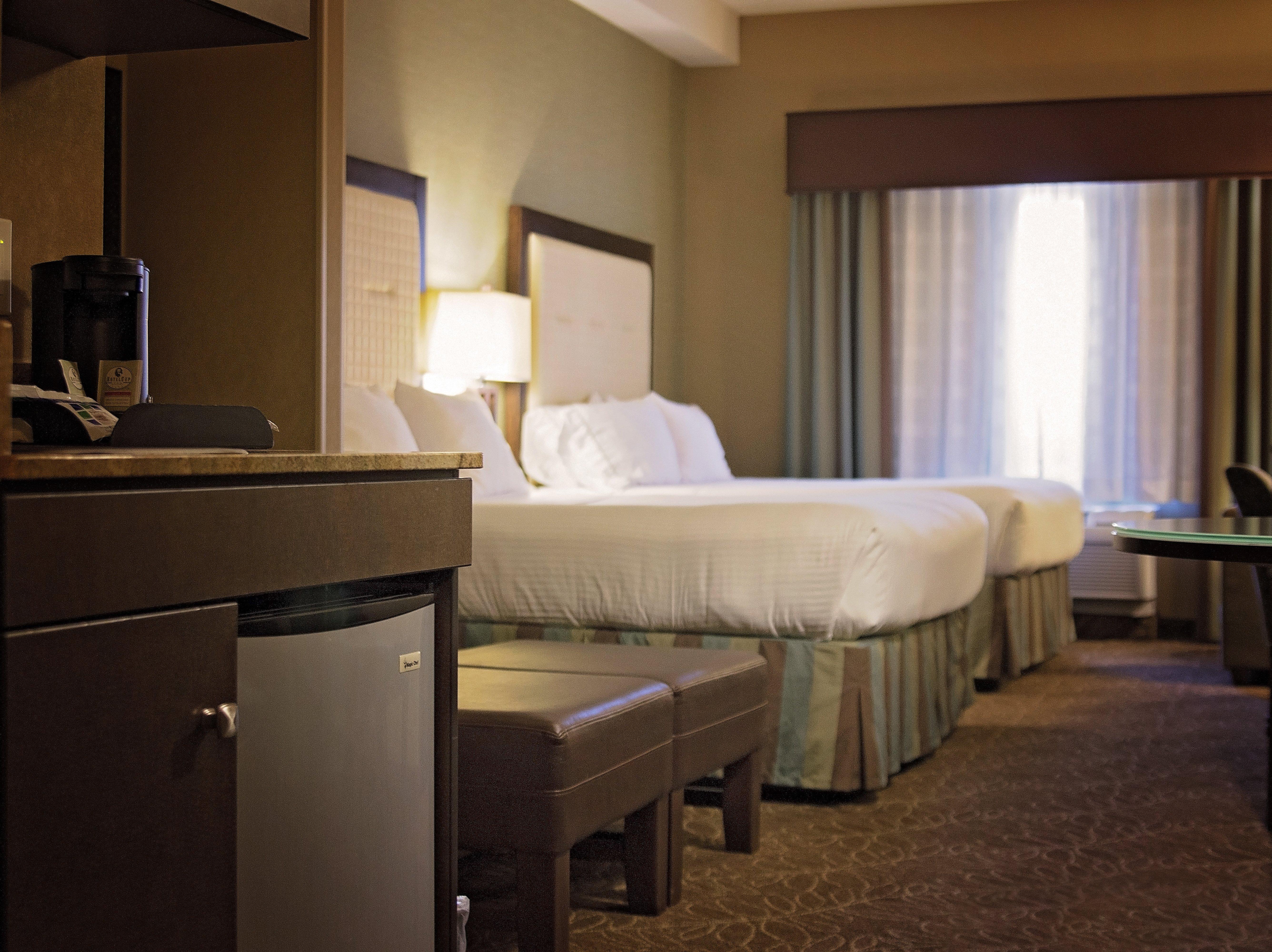 Holiday Inn Express & Suites Logan By Ihg Luaran gambar