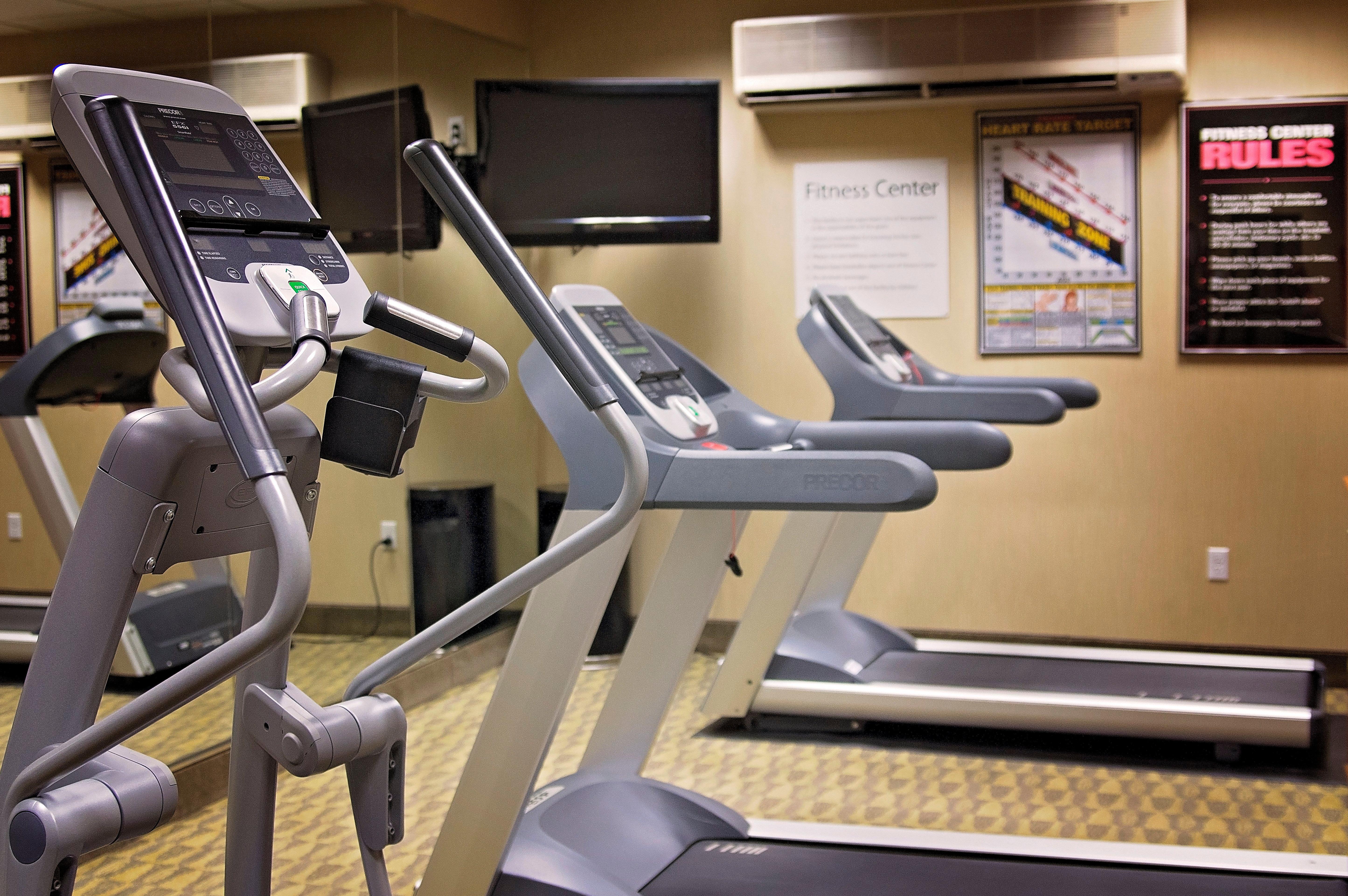 Holiday Inn Express & Suites Logan By Ihg Luaran gambar